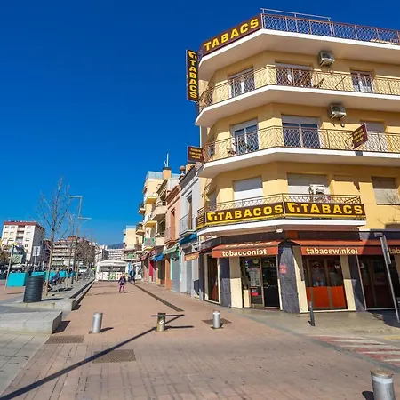 Homeholidaysrentals Moana Apartment *